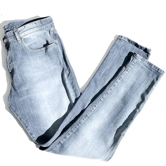 DIESEL Men’s D-Strukt Slim Fit Light Wash Jeans size 36/34